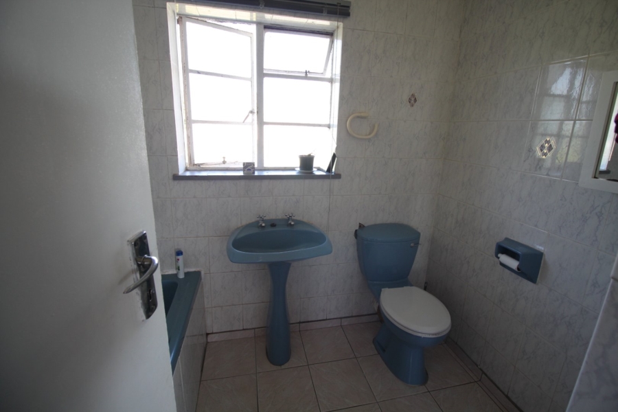 2 Bedroom Property for Sale in Perridgevale Eastern Cape